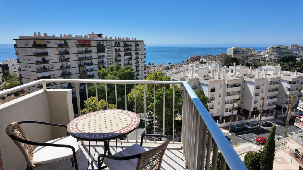 Middle Floor Apartment Benalmadena Málaga