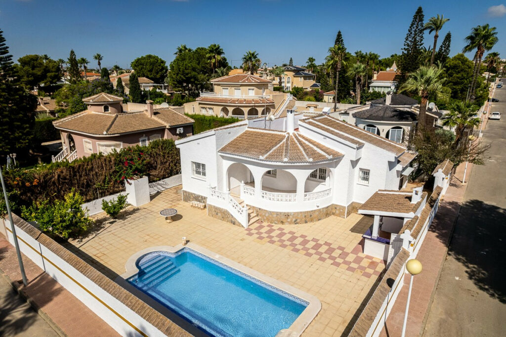 Detached Villa Ciudad Quesada Alicante