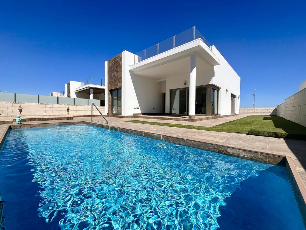 Detached Villa Villamartin Alicante