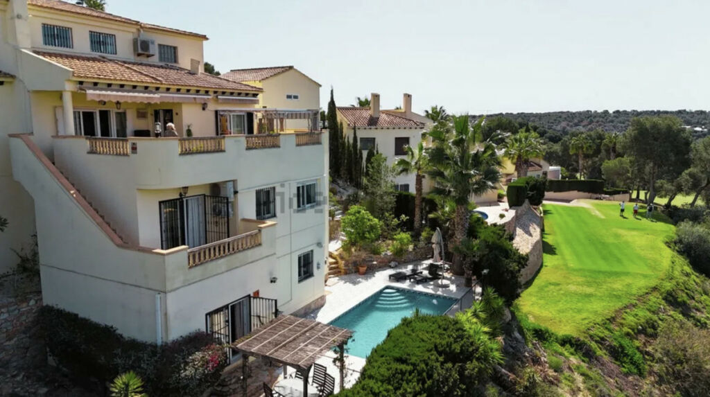 Detached Villa Villamartin Alicante