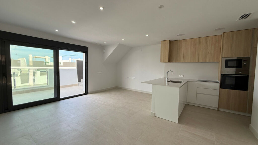 Middle Floor Apartment Torrevieja Alicante