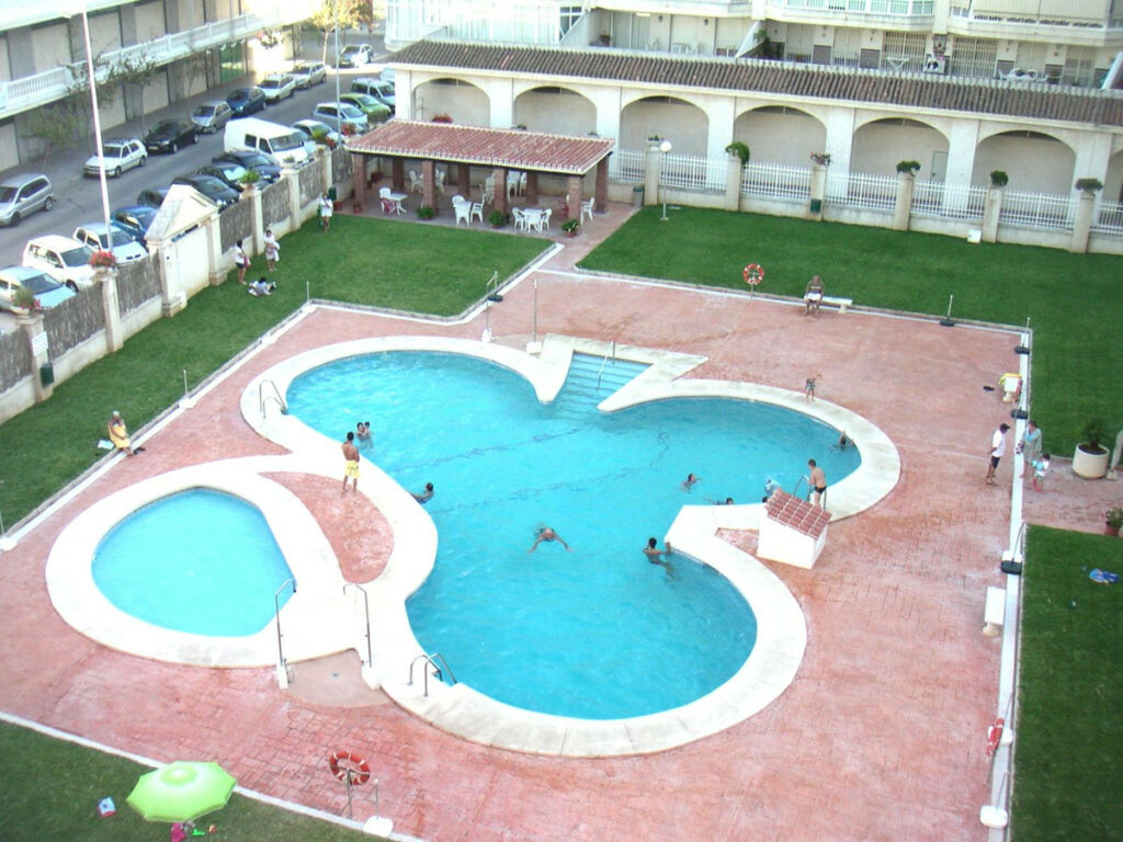 Middle Floor Apartment Fuengirola Málaga