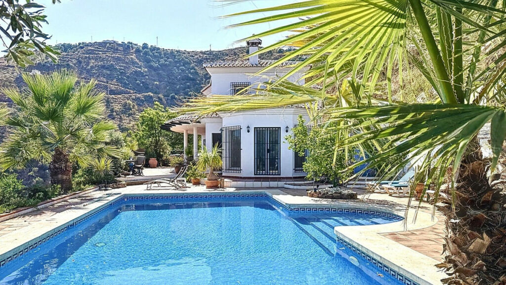 Detached Villa Arenas Málaga