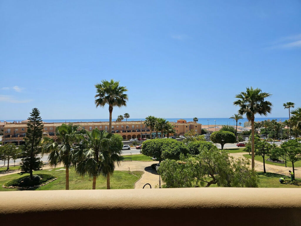Middle Floor Apartment La Cala de Mijas Málaga