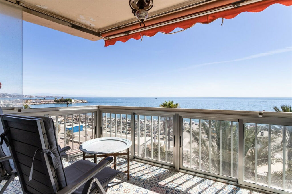 Middle Floor Apartment Fuengirola Málaga