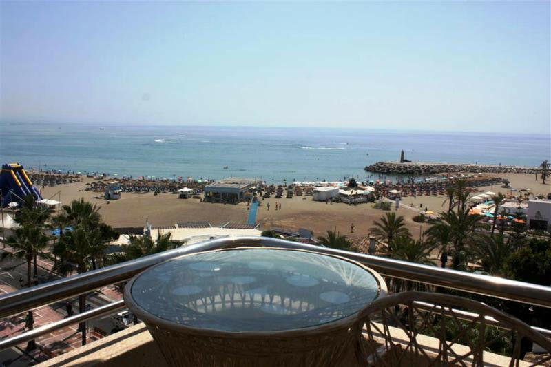 Middle Floor Apartment Puerto Banús Málaga