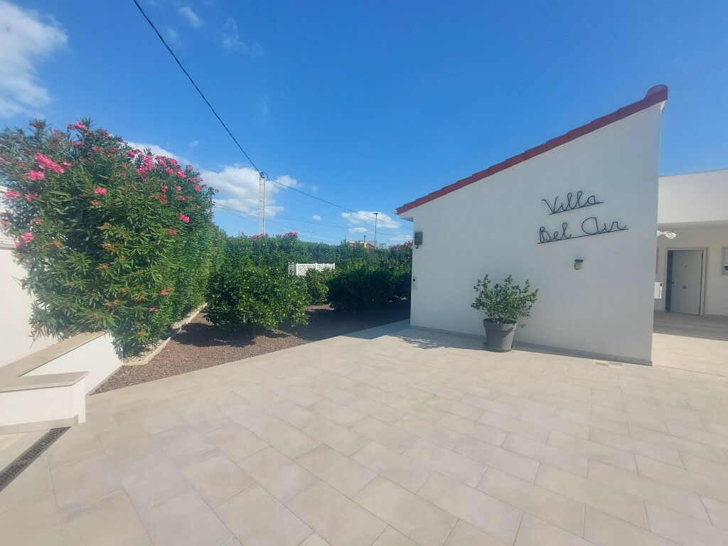 Detached Villa Albir Alicante