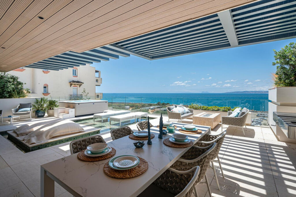 Middle Floor Apartment Estepona Málaga