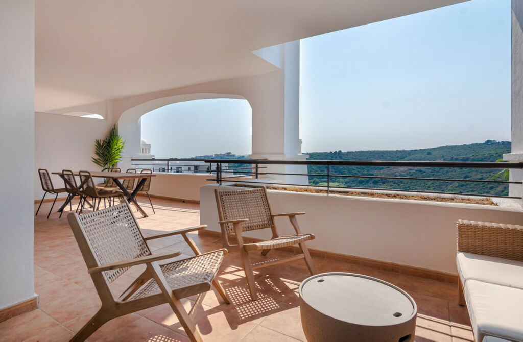 Middle Floor Apartment Casares Playa Málaga