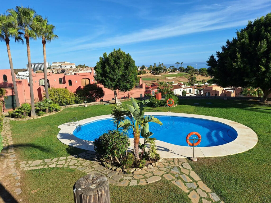 Ground Floor Apartment La Duquesa Málaga