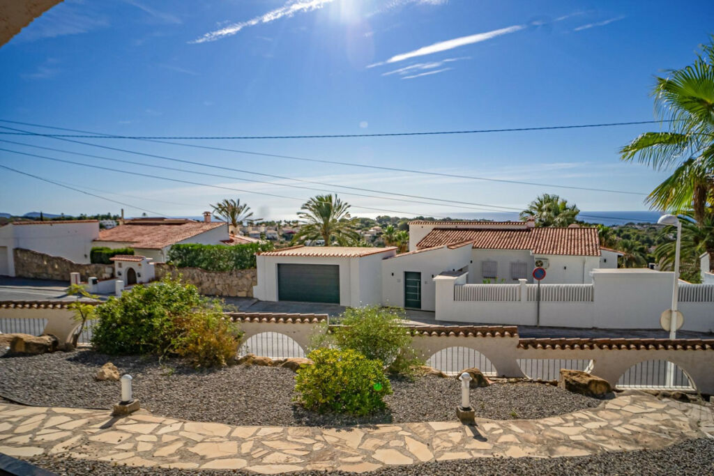 Top Floor Apartment Calpe Alicante - image 2