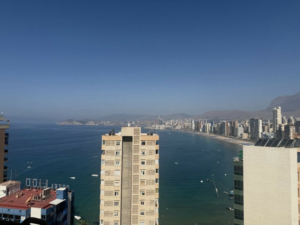 Middle Floor Apartment Benidorm Alicante