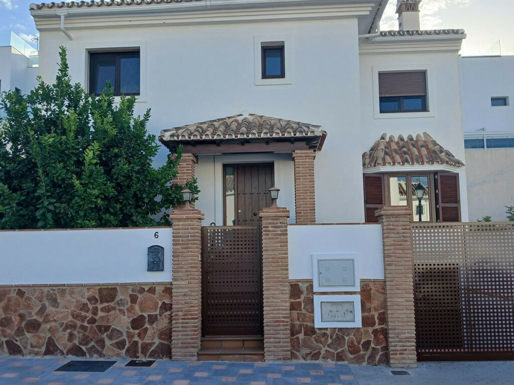 Detached Villa Los Pacos Málaga