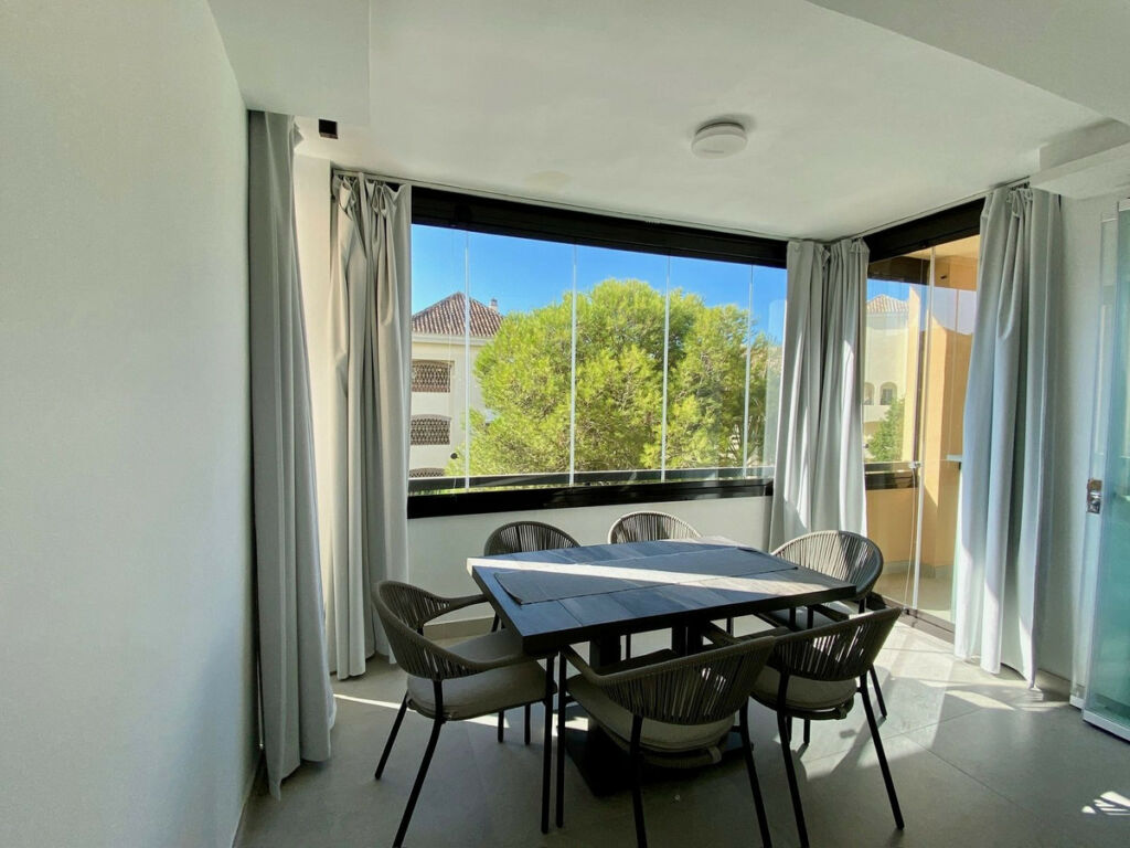 Middle Floor Apartment Elviria Málaga
