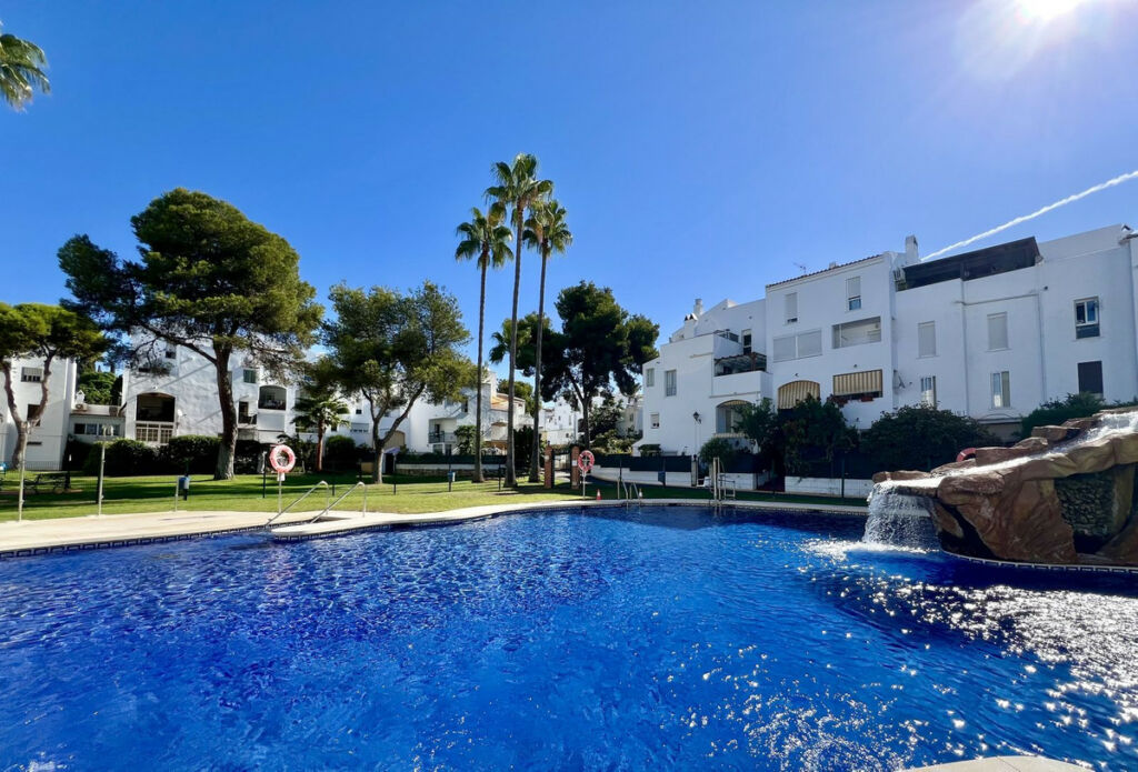 Top Floor Apartment Elviria Málaga