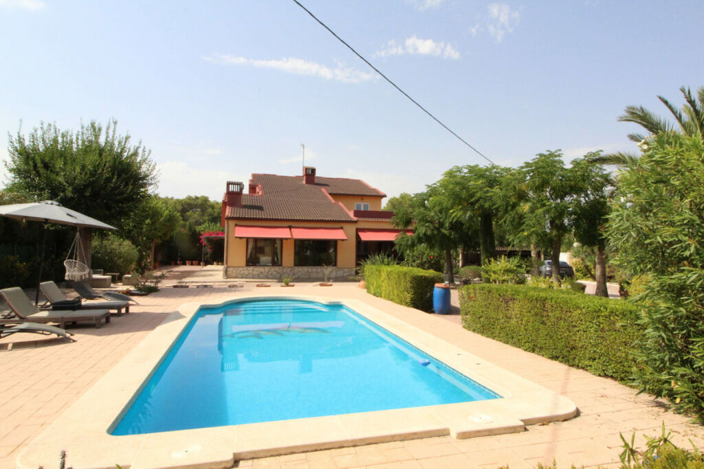 Detached Villa Valverde Alicante