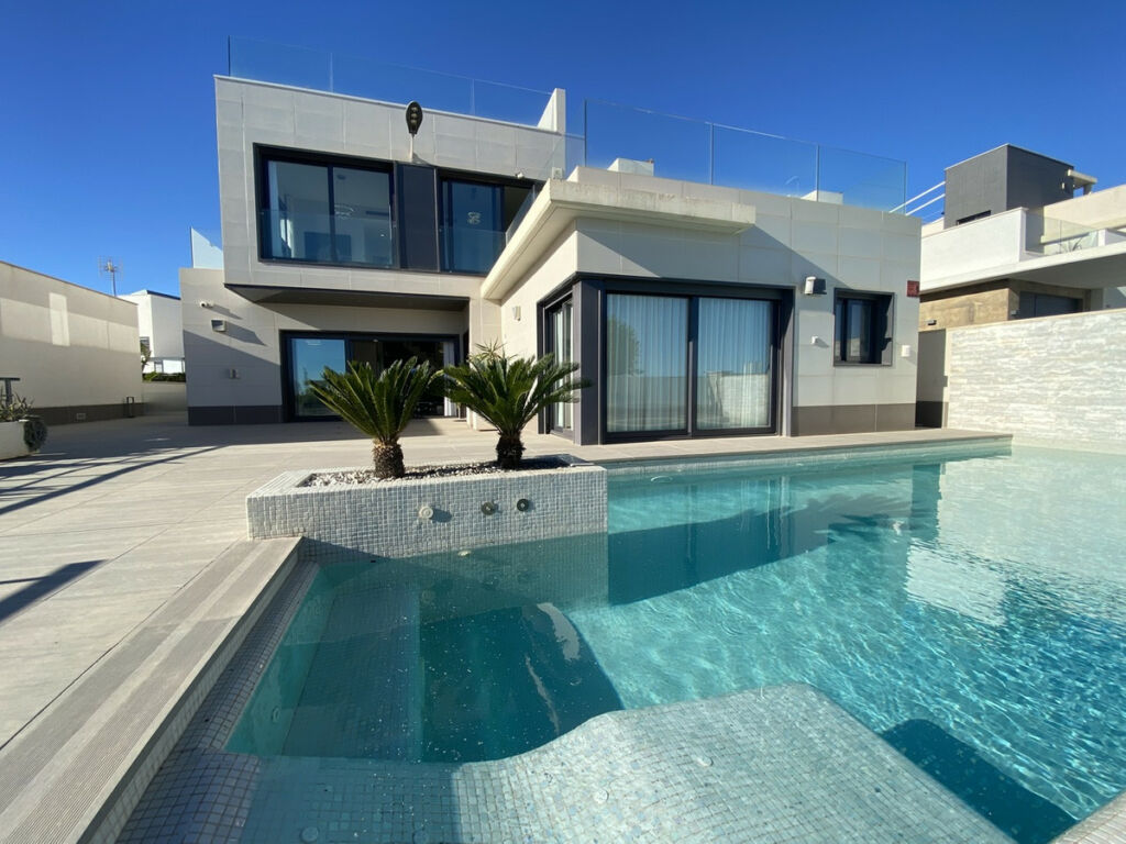 Detached Villa Dehesa de Campoamor Alicante