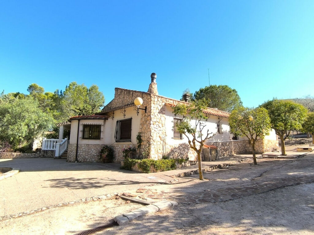 Detached Villa Yecla Murcia