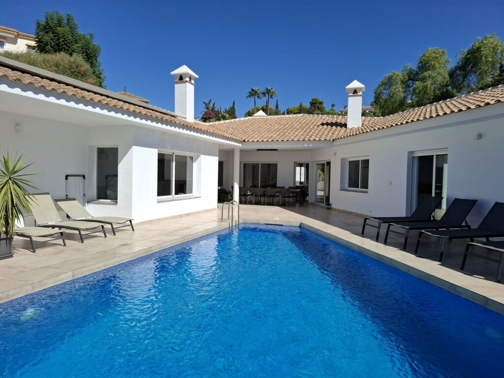 Detached Villa Mijas Málaga - image 2