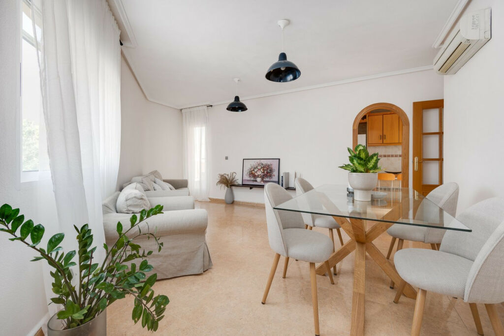 Top Floor Apartment Jacarilla Alicante