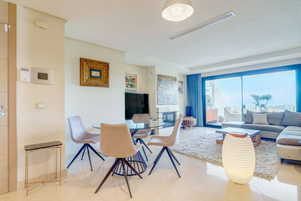 Middle Floor Apartment La Quinta Málaga