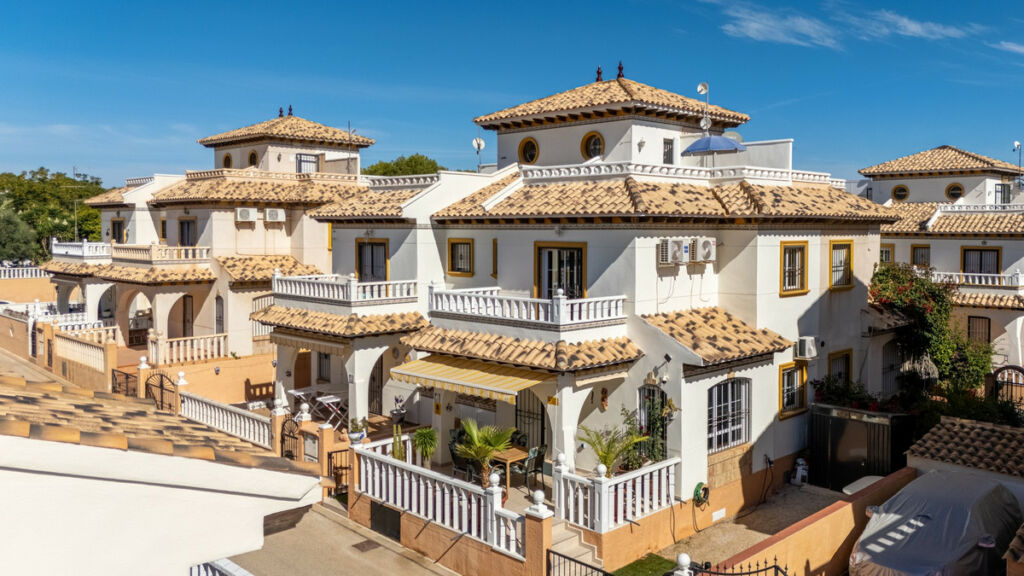 Semi-Detached House Playa Golf Alicante