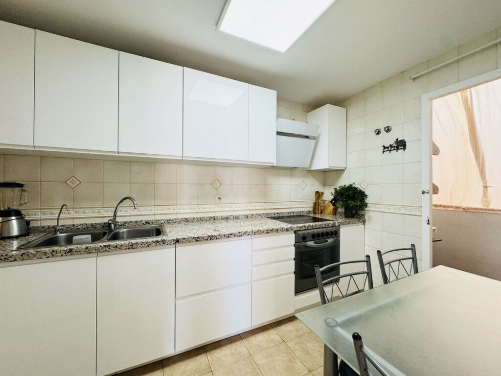 Middle Floor Apartment San Luis de Sabinillas Málaga