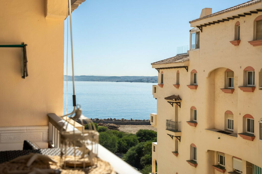 Top Floor Apartment Estepona Málaga