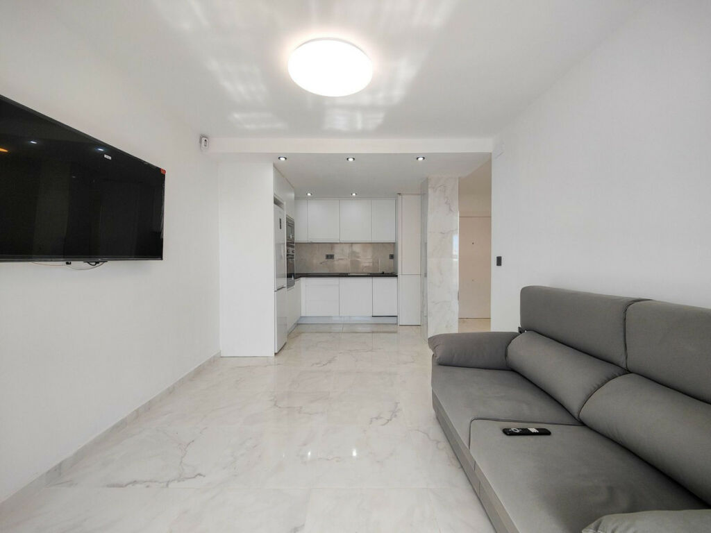 Middle Floor Apartment Punta Prima Alicante