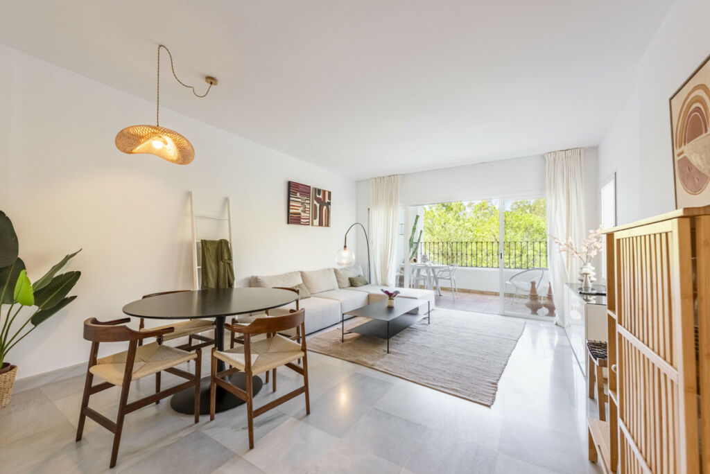 Middle Floor Apartment La Quinta Málaga