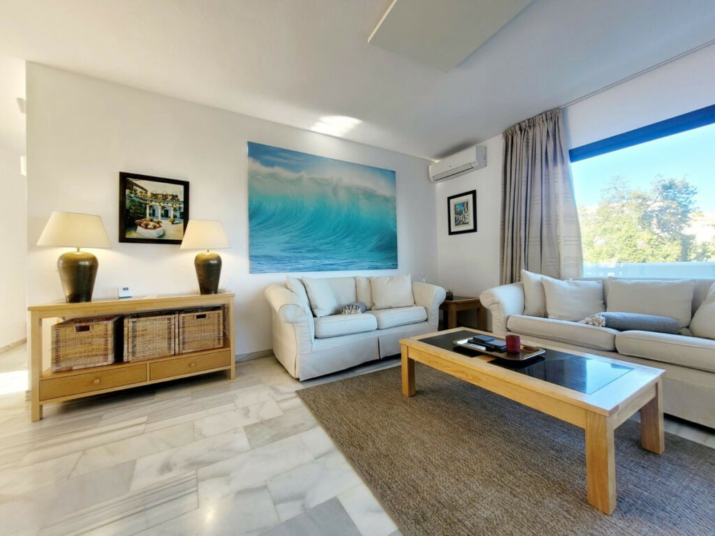 Middle Floor Apartment Calahonda Málaga