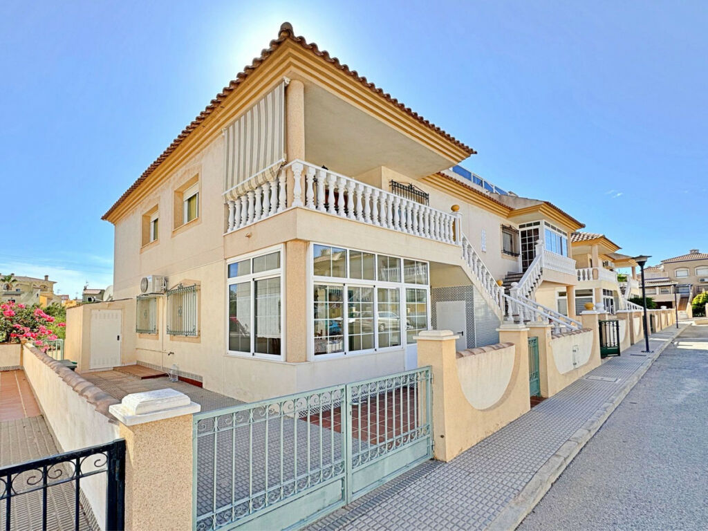Middle Floor Apartment La Zenia Alicante