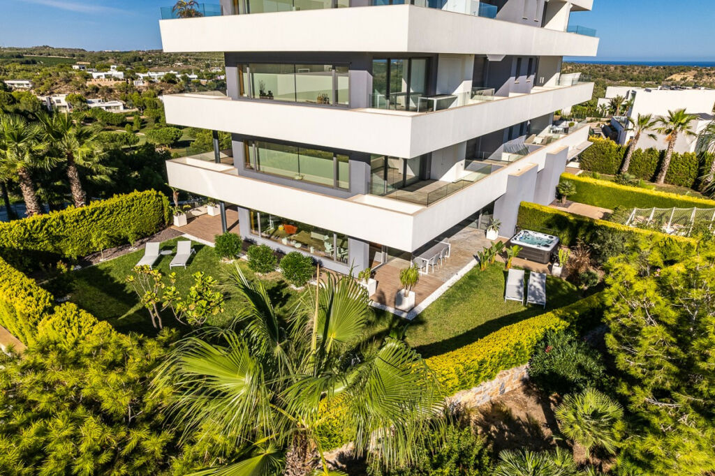 Ground Floor Apartment Las Colinas Golf Alicante