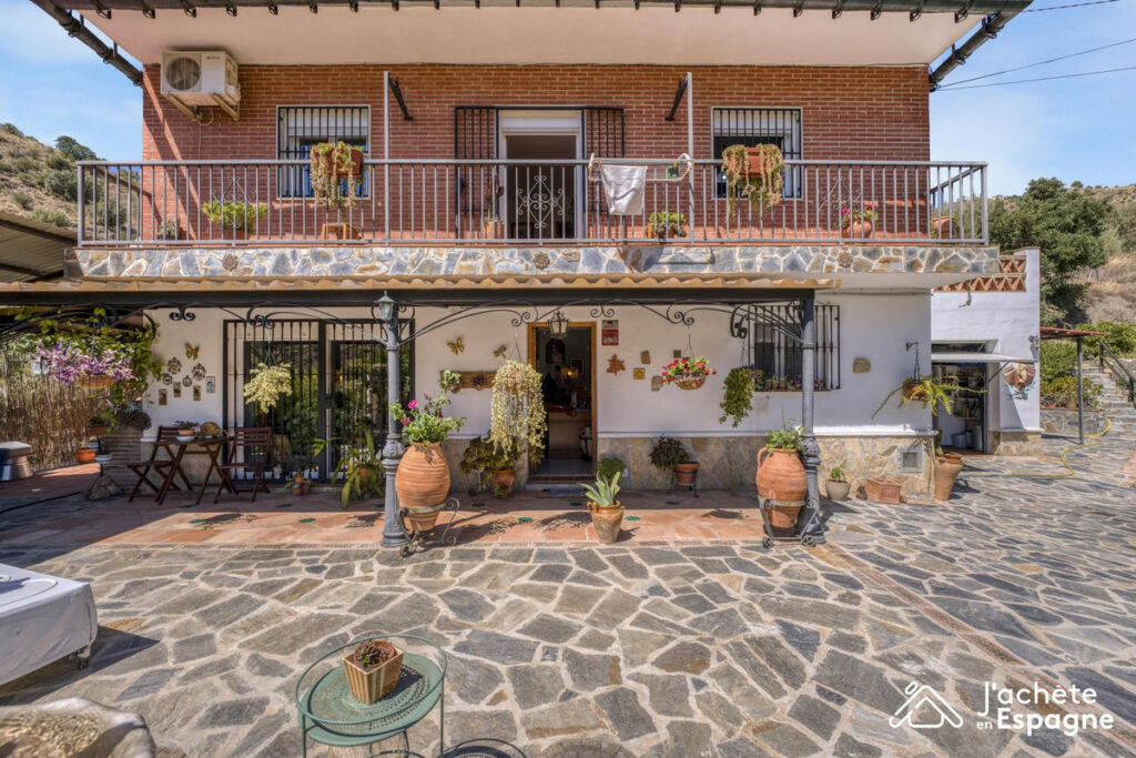 Detached Villa Canillas de Aceituno Málaga