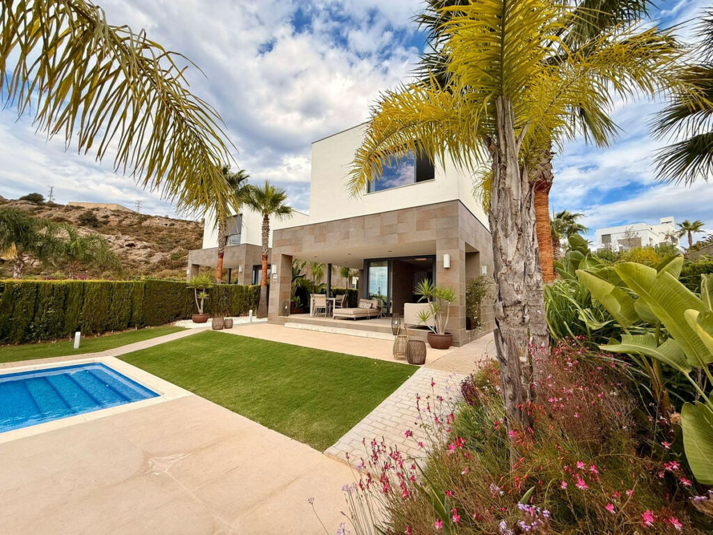 Detached Villa Manilva Málaga - image 4