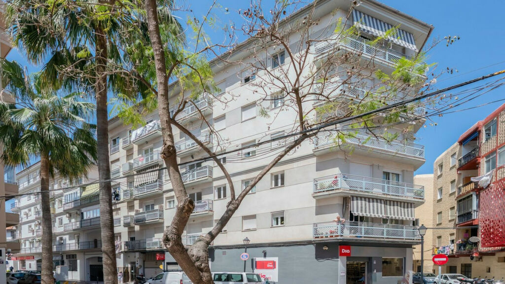Middle Floor Apartment Fuengirola Málaga