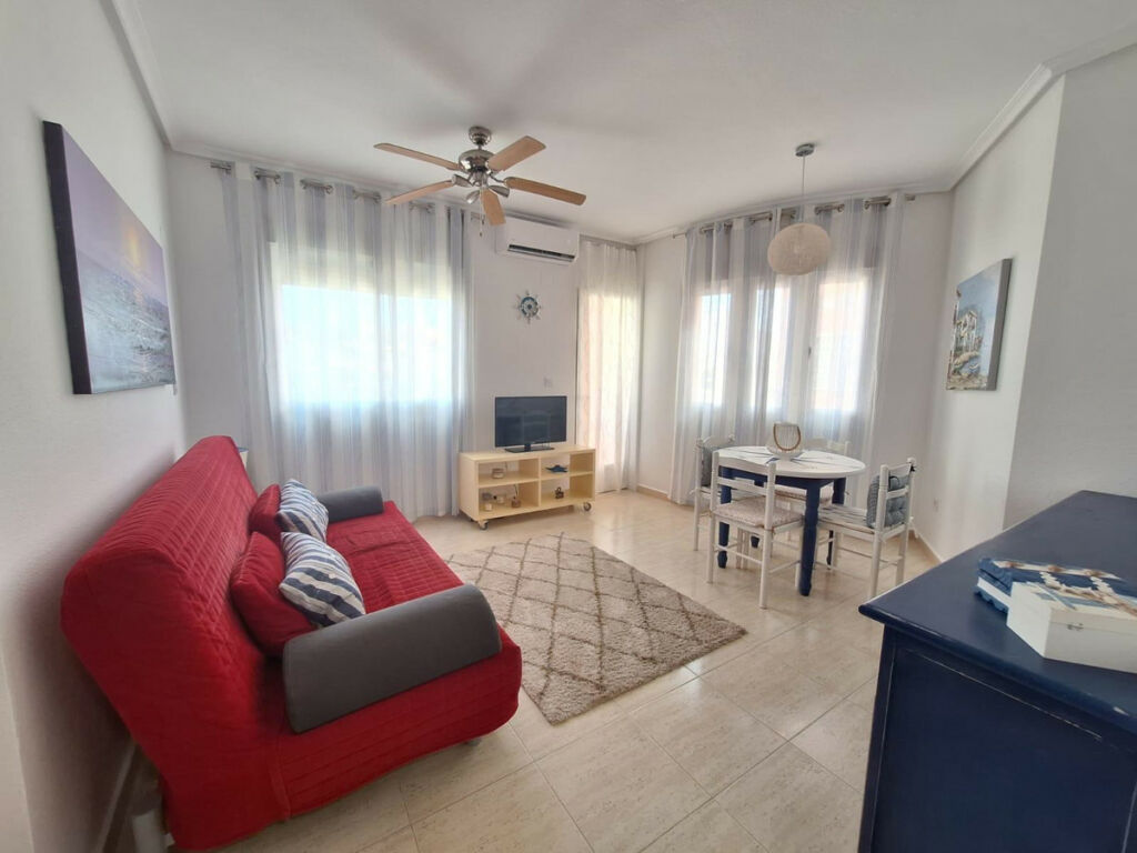 Middle Floor Apartment Torrevieja Alicante