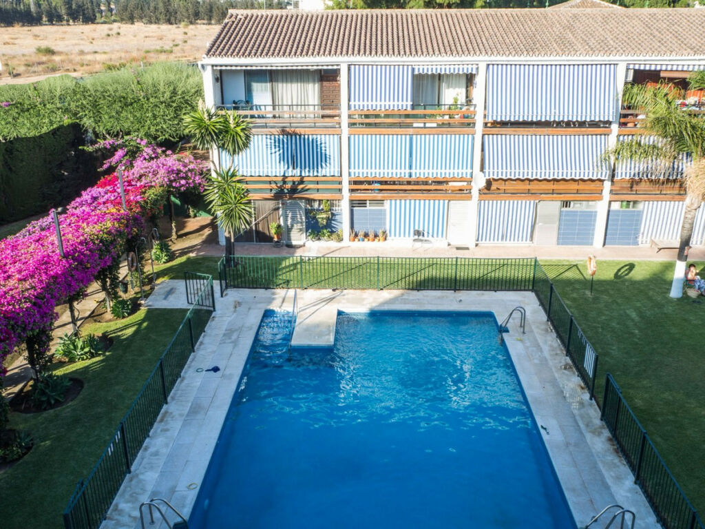 Middle Floor Apartment Cortijo Blanco Málaga