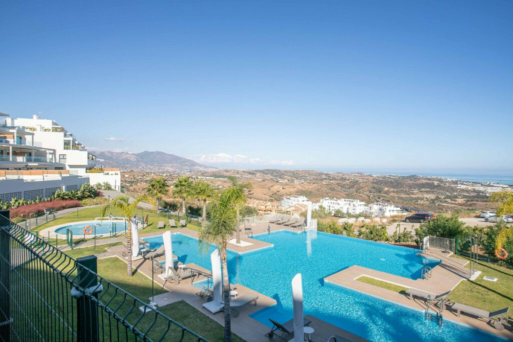 Middle Floor Apartment Calanova Golf Málaga