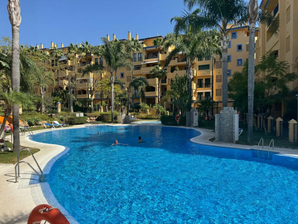 Middle Floor Apartment San Pedro de Alcántara Málaga