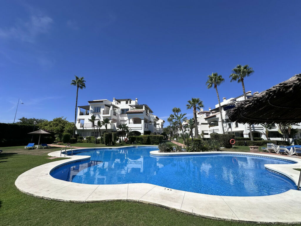 Middle Floor Apartment San Pedro de Alcántara Málaga