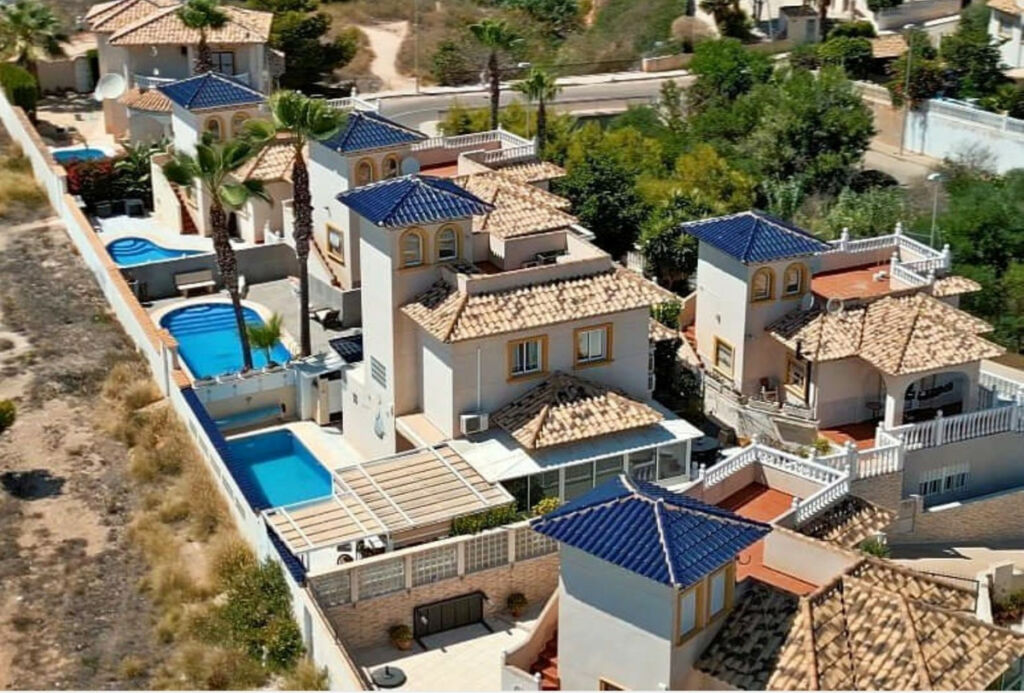 Detached Villa Playa Flamenca Alicante