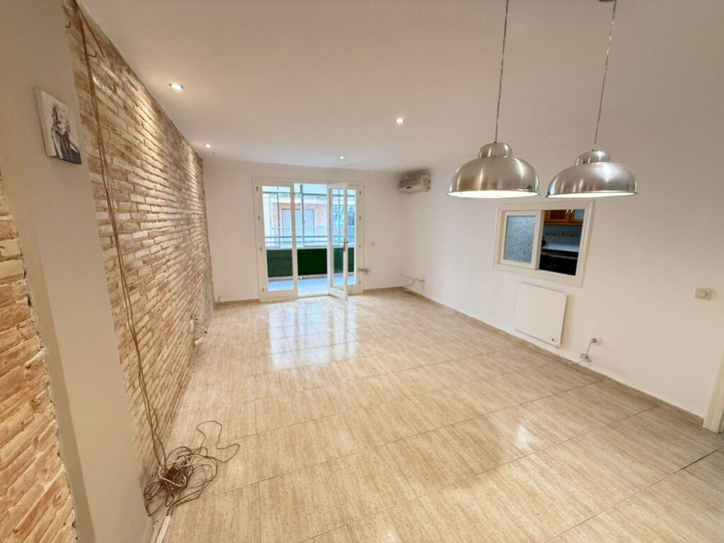 Middle Floor Apartment Torrevieja Alicante