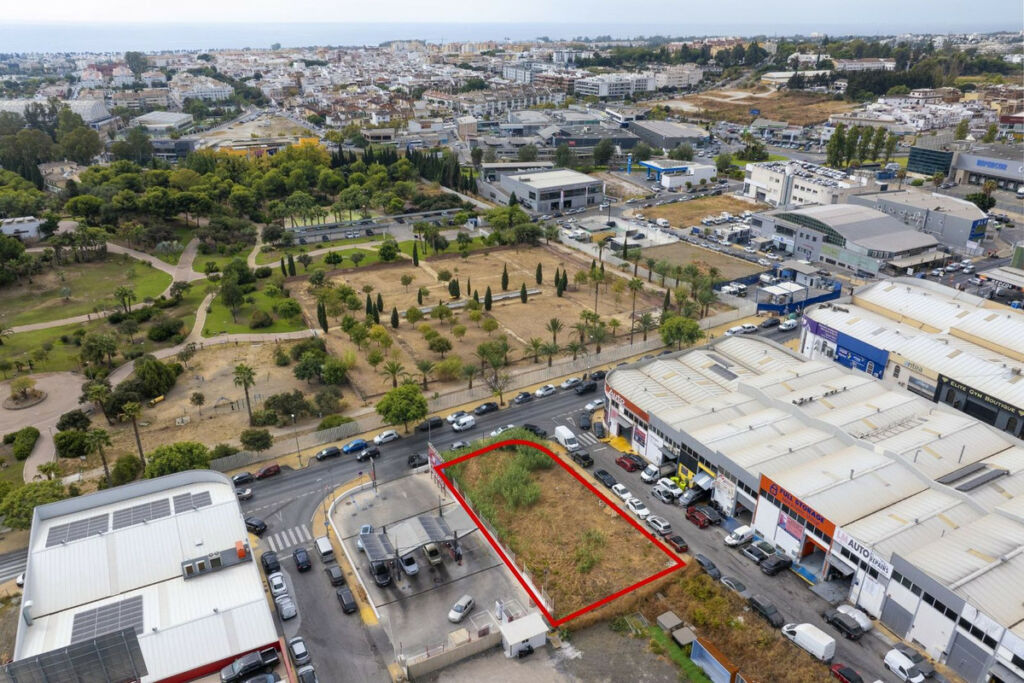 Commercial Plot San Pedro de Alcántara Málaga