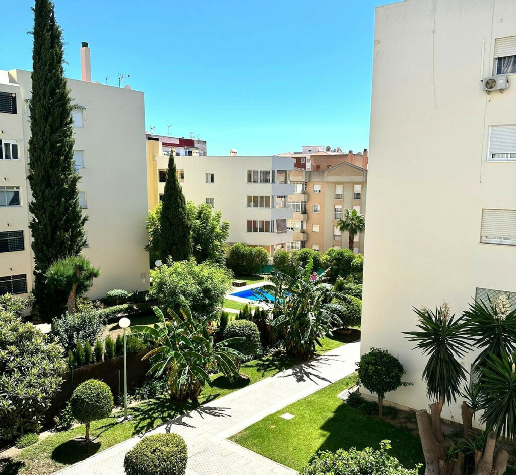 Middle Floor Apartment Benalmadena Málaga