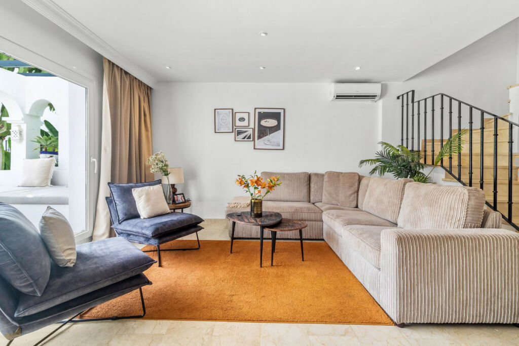 Townhouse Nueva Andalucía Málaga