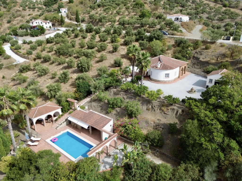 Detached Villa Canillas de Albaida Málaga