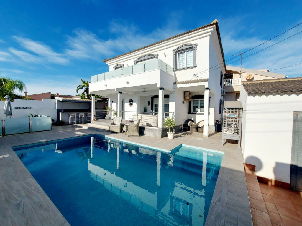 Detached Villa Orihuela Costa Alicante