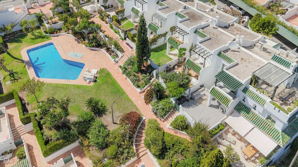 Townhouse Nueva Andalucía Málaga