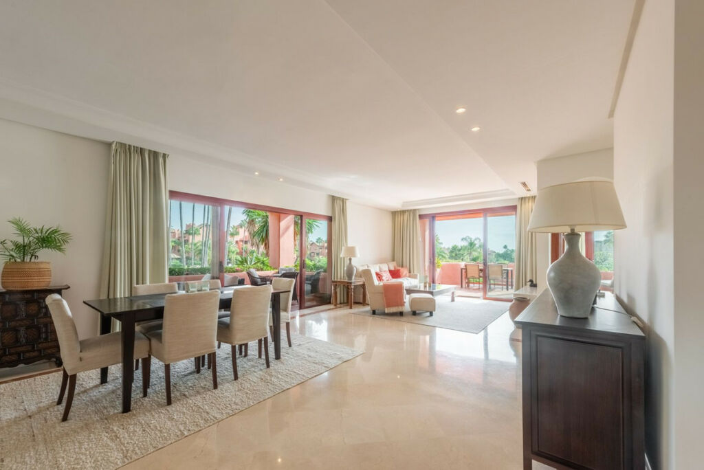 Middle Floor Apartment New Golden Mile Málaga